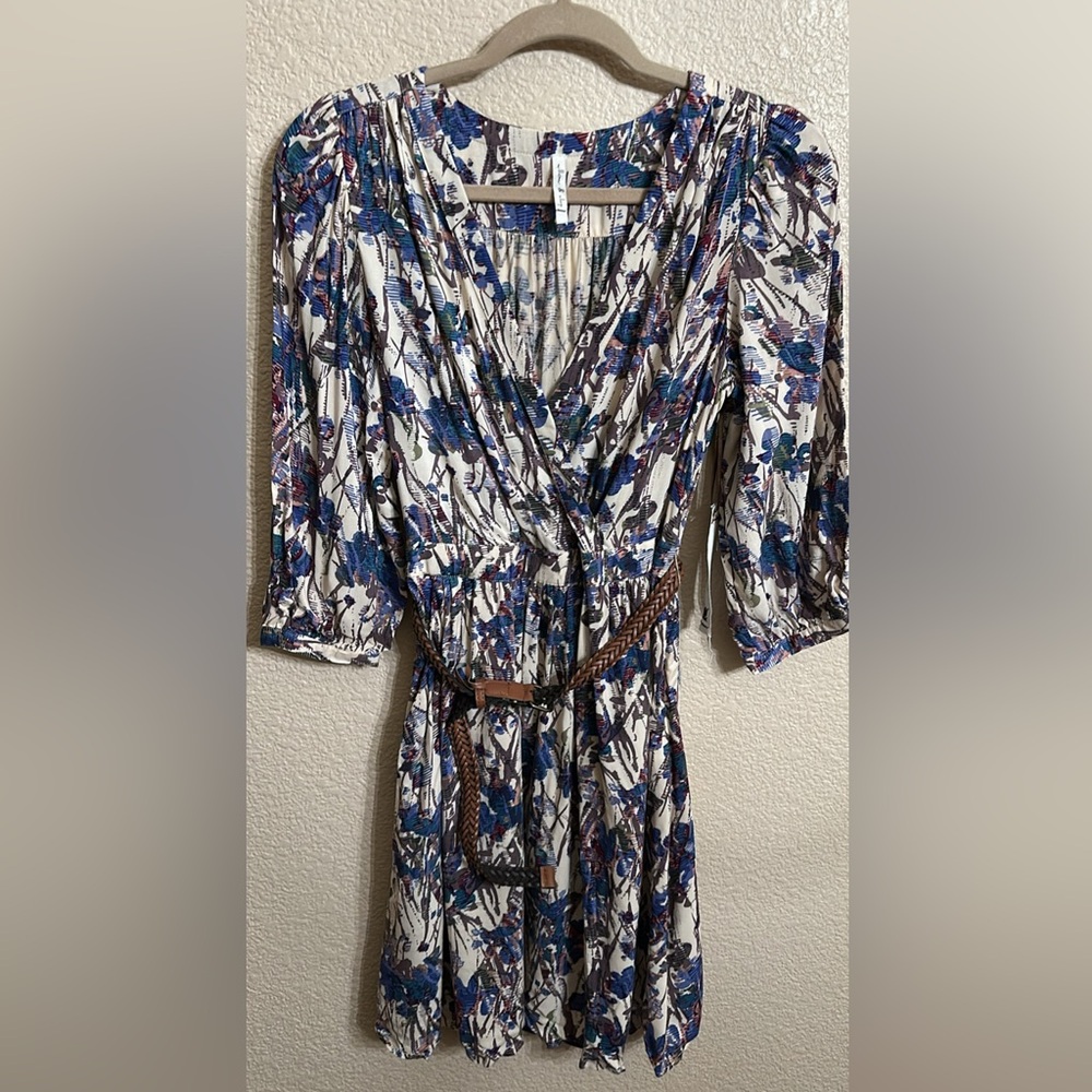 Willow & Clay 3/4 sleeve floral mini dress Size Medium